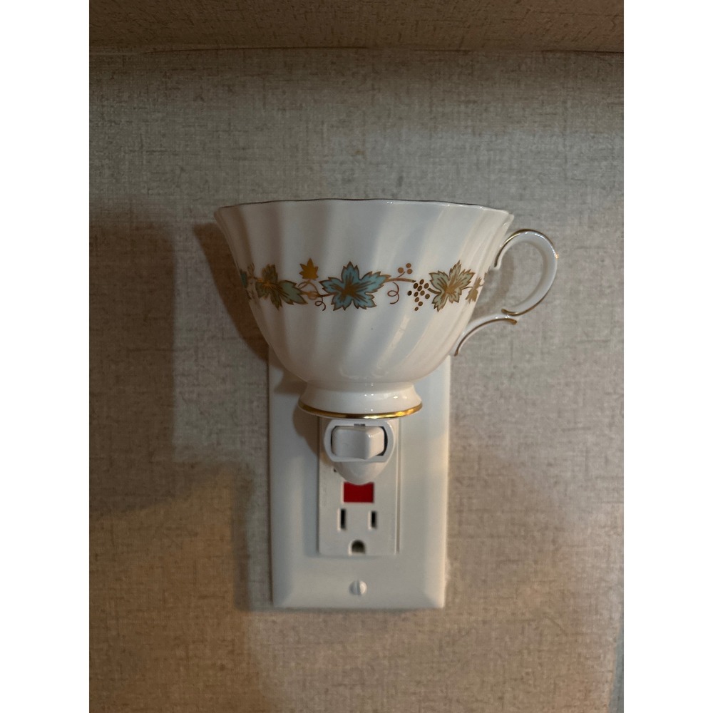 Handmade Teacup Night Light Porcelain Scalloped Autumn Leaf Gold Trim - Picture 2 of 3